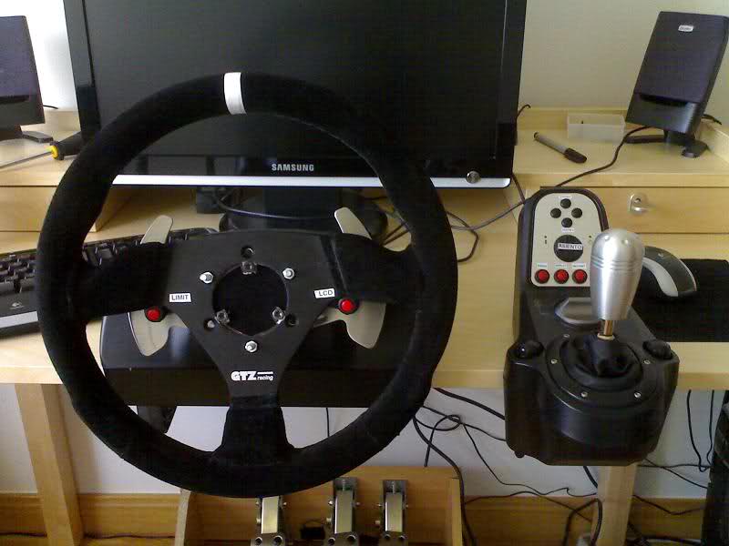 GripLovers Volantes y simuladores.