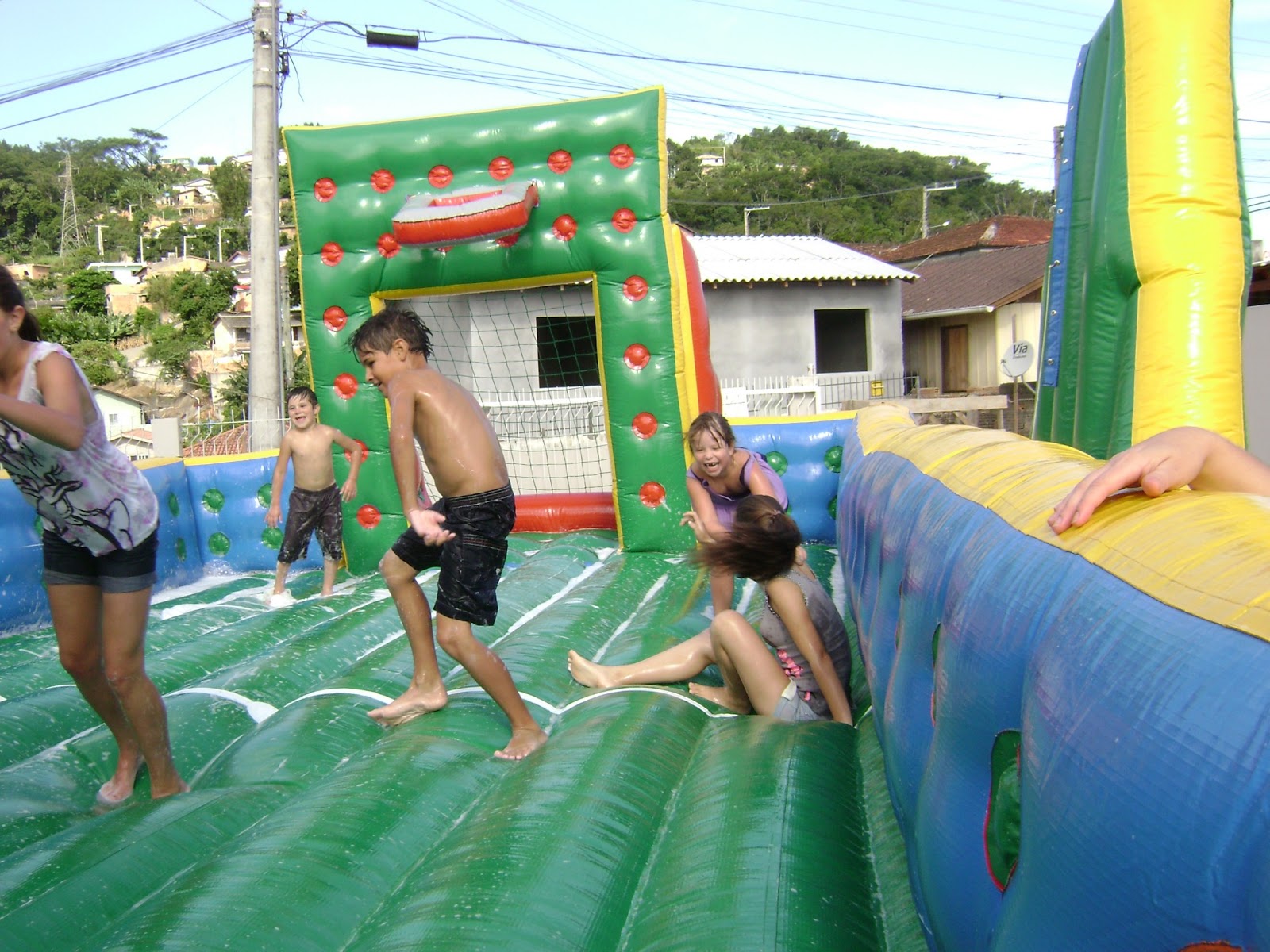 Bombando Brinque Festa infantil na Grande Florianópolis