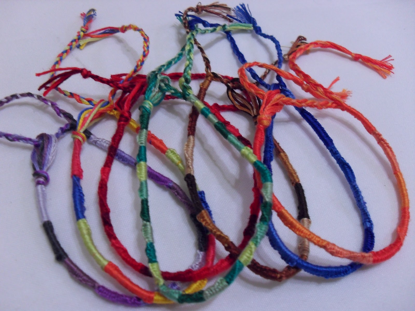 DECORE SALTEADO PRESENTES PASSO A PASSO FRIENDSHIP