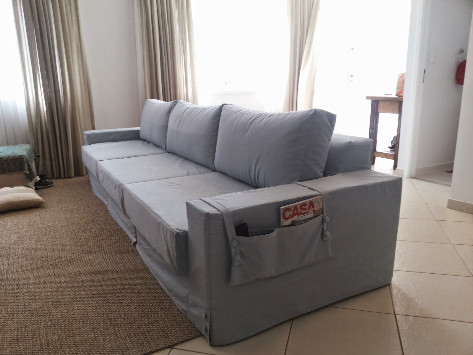 Arte e Interiores. Capa para sofá confeccionada em