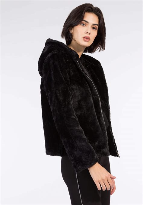 Comprar Casaco Pelo Tiffosi Barato&nbsp;Preço