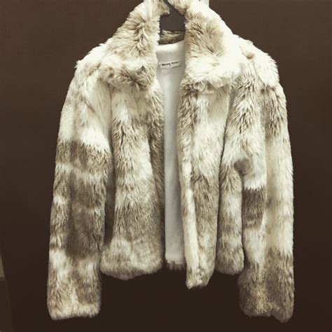 Comprar Casaco De Pelo Tamanho P Barato&nbsp;Preço