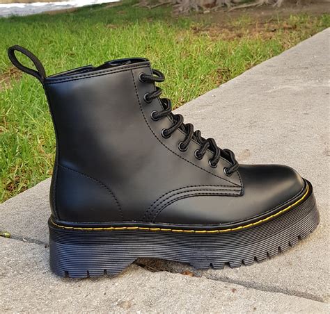 Comprar Botas Estilo Militar Plataforma Barato&nbsp;Preço
