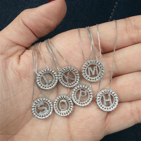 Comprar Colares De Letras Barato&nbsp;Preço
